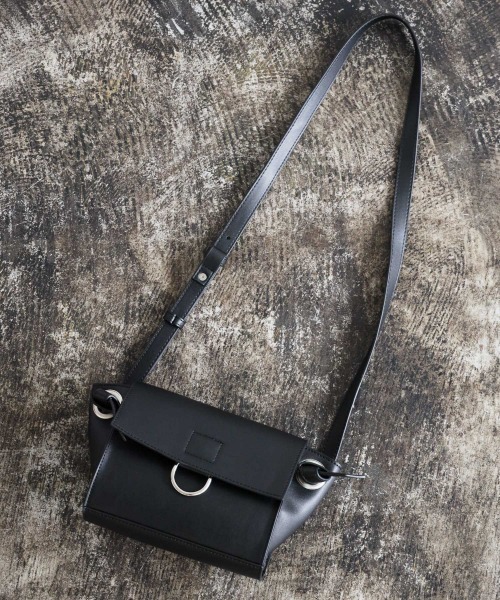 PAGEBOY(ページボーイ)の「ハクミニショルダーBAG(ショルダーバッグ・レディース・ブラック/シルバー/ブロンズ・FREE)」の2枚目の写真