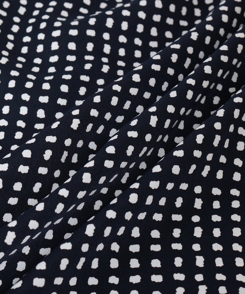 ADAM ET ROPE'（アダムエロペ）の「フロントドロストギャザーワンピース（ワンピース・レディース・ネイビー/ブルー系その他・FREE）」の17枚目の写真