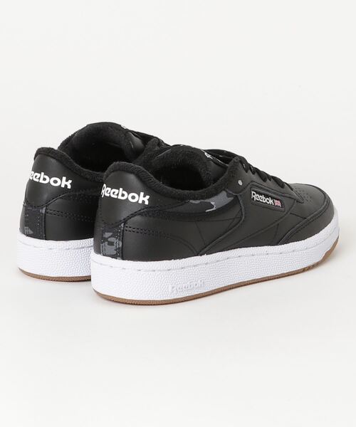 Reebok（リーボック）の「クラブシー / Club C 85 Shoes（スニーカー・メンズ・アイボリー/ブラック×グレー/ホワイト×グレー/ホワイト系その他・23.5cm/24.5cm/25.5cm/26.5cm/27.5cm/23.0cm/24.0cm/25.0cm/26.0cm/27.0cm/28.0cm/28.5cm/29.0cm/29.5cm）」の5枚目の写真