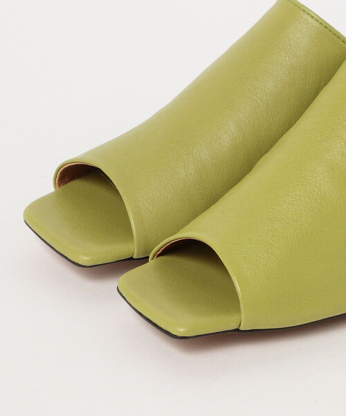 Ray BEAMS（レイビームス）の「Ray BEAMS / スクエアトゥ レザー サンダル（サンダル・レディース・ブラック/グリーン系その他2・24/24.5/23.5/25/23）」の18枚目の写真