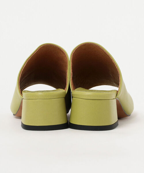 Ray BEAMS（レイビームス）の「Ray BEAMS / スクエアトゥ レザー サンダル（サンダル・レディース・ブラック/グリーン系その他2・24/24.5/23.5/25/23）」の22枚目の写真