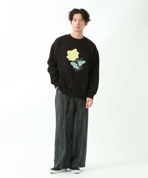 DRUG WITHOUT SIDE EFFECT(ドラッグ ウィズアウト サイド エフェクト)の「DRUG WITHOUT SIDE EFFECT/DWS FLOWERプルオーバー 2932646(スウェット・レディース・ブラック・FREE)」の4枚目の写真