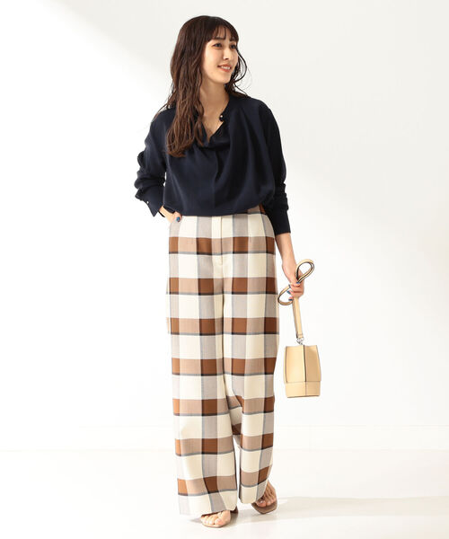 美品 デミルクス ビームス 2万円 ラッフルブラウス ホワイト Z260 美品 デミルクス ビームス 2万円 ラッフルブラウス ホワイト Z260 楽天