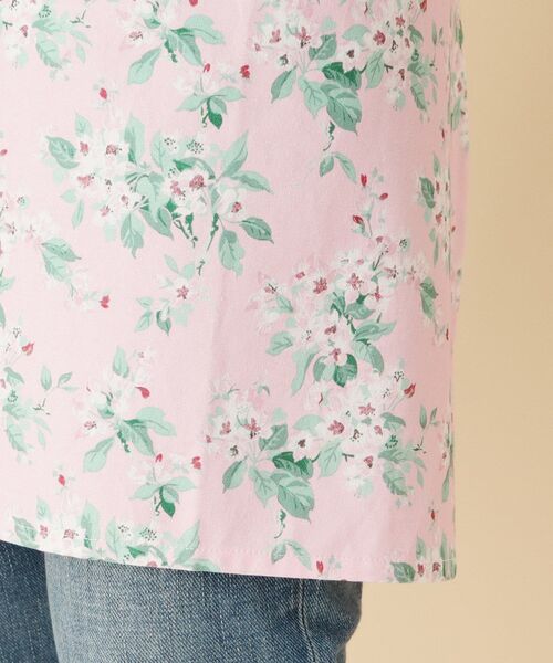 LAURA ASHLEY（ローラアシュレイ）の「フラワー柄レディースエプロン（エプロン・レディース・ホワイト系1/サックスブルー系/ピンク系5・00）」の9枚目の写真