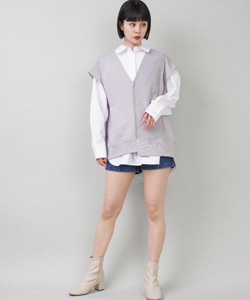 SPINNS(スピンズ)の「【2WAY仕様】切替ベスト(ベスト・レディース・カーキ/グレイッシュベージュ/ライトブルーグレー・ONESIZE)」の10枚目の写真