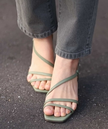 a.v.v | アシメストラップクッションサンダル(サンダル)