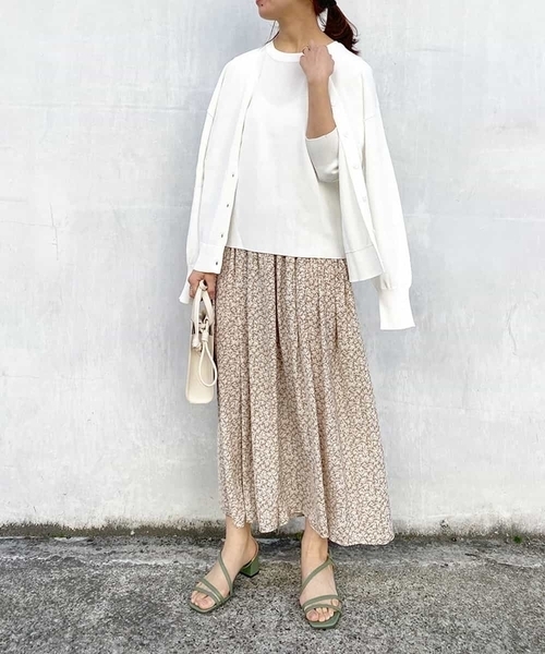 a.v.v（アーヴェヴェ）の「アシメストラップクッションサンダル（サンダル・レディース・ミント/ブラック/ベージュ・23.5/22.5/24.5）」の20枚目の写真