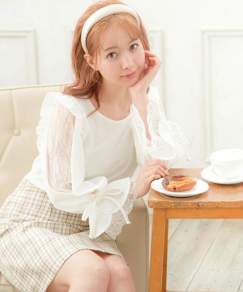 INGNI(イング)の「袖割れトップス(Tシャツ/カットソー・レディース・オフホワイト/グレー×サックスブルー/ブラック/スモークピンク・M)」の1枚目の写真