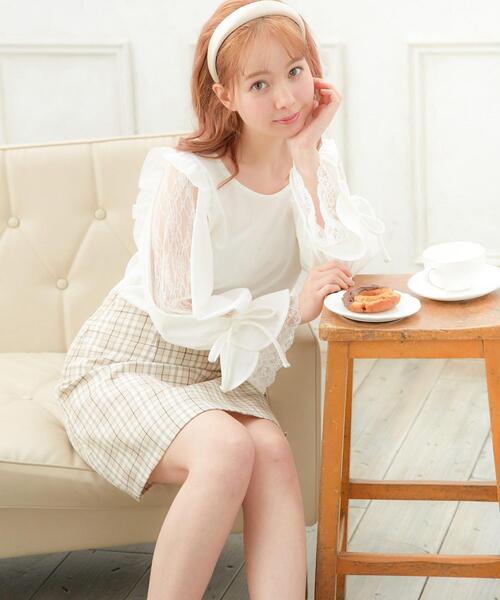 INGNI(イング)の「袖割れトップス(Tシャツ/カットソー・レディース・オフホワイト/グレー×サックスブルー/ブラック/スモークピンク・M)」の10枚目の写真