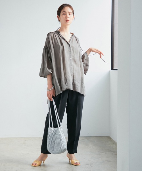 ROPE'（ロペ）の「【洗える】ローンボリュームスリーブタックブラウス（シャツ/ブラウス・レディース・ホワイト/グレー/イエロー・38）」の13枚目の写真