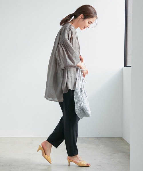 ROPE'（ロペ）の「【洗える】ローンボリュームスリーブタックブラウス（シャツ/ブラウス・レディース・ホワイト/グレー/イエロー・38）」の9枚目の写真