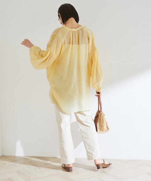 ROPE'（ロペ）の「【洗える】ローンボリュームスリーブタックブラウス（シャツ/ブラウス・レディース・ホワイト/グレー/イエロー・38）」の11枚目の写真