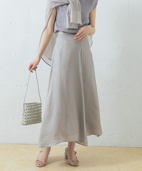 URBAN RESEARCH ROSSO WOMEN(アーバンリサーチ ロッソ)の「キュプラフレアスカート(スカート・レディース・ライトグレー/ベージュ/グリーン・38/36)」の18枚目の写真