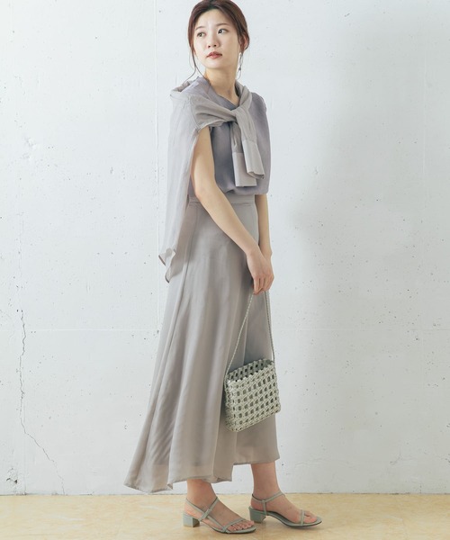 URBAN RESEARCH ROSSO WOMEN(アーバンリサーチ ロッソ)の「キュプラフレアスカート(スカート・レディース・ライトグレー/ベージュ/グリーン・38/36)」の8枚目の写真