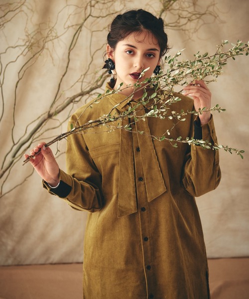LAYMEE（レイミー）の「Lizzy corduroy shirt / リジーコーデュロイシャツ（シャツ/ブラウス・レディース・アイボリー/ブラウン/イエロー系・FREE）」の22枚目の写真
