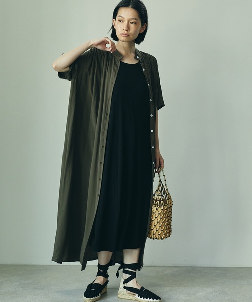 ECRIRE（エクリール）の「スタンドカラー半袖シャツワンピース（シャツ