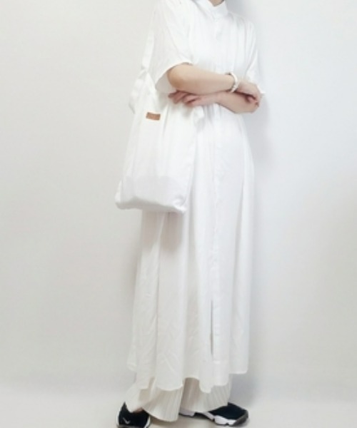 ECRIRE(エクリール)の「スタンドカラー半袖シャツワンピース(シャツワンピース・レディース・ブラック/ベージュ/ネイビー/オフホワイト/グリーン・フリー)」の6枚目の写真