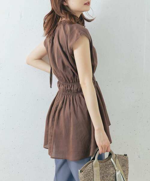 URBAN RESEARCH ROSSO(アーバンリサーチロッソ)の「バックリボンシャーリングブラウス(シャツ/ブラウス・レディース・オフホワイト/ミント/ダークブラウン・FREE)」の16枚目の写真