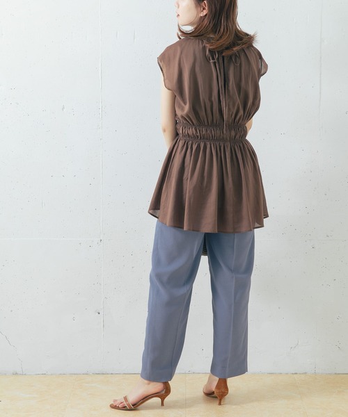 URBAN RESEARCH ROSSO(アーバンリサーチロッソ)の「バックリボンシャーリングブラウス(シャツ/ブラウス・レディース・オフホワイト/ミント/ダークブラウン・FREE)」の19枚目の写真