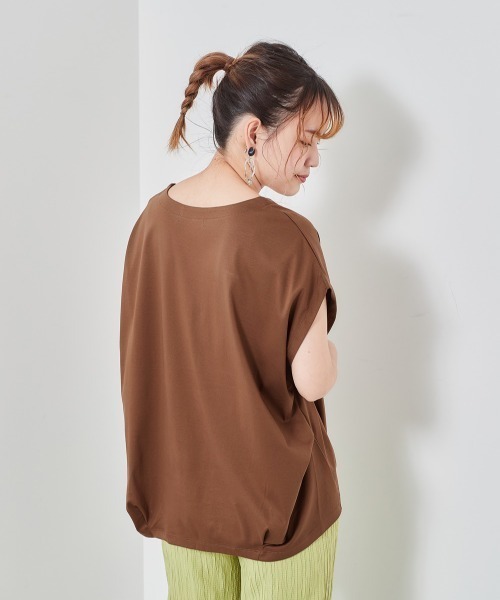 e.r.g*（イーアールジー）の「シルケットバックタックＴｅｅ（Tシャツ/カットソー・レディース・オフホワイト/ブラック/イエロー/グリーン/ブラウン/グレー・M）」の4枚目の写真