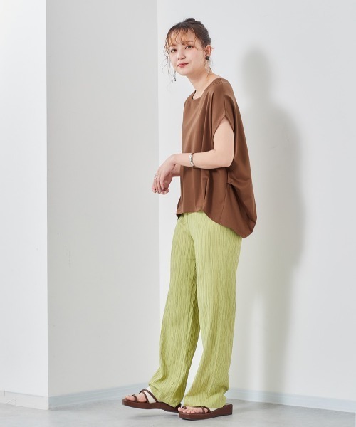 e.r.g*（イーアールジー）の「シルケットバックタックＴｅｅ（Tシャツ/カットソー・レディース・オフホワイト/ブラック/イエロー/グリーン/ブラウン/グレー・M）」の10枚目の写真