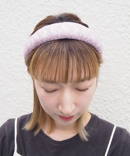 Casselini（キャセリーニ）の「Casselini(キャセリーニ)テキスタイルカチューシャ（カチューシャ・レディース・ブラック/ピンク/ライム/アイボリー・FREE）」の6枚目の写真