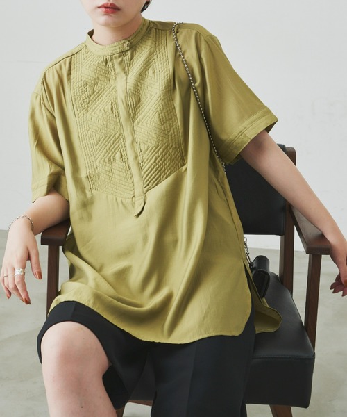 Aunt Marie's(アントマリーズ)の「デザインキルティングブラウス(シャツ/ブラウス・レディース・ホワイト/ナチュラル/グリーン/イエロー/オレンジ・FREE)」の4枚目の写真