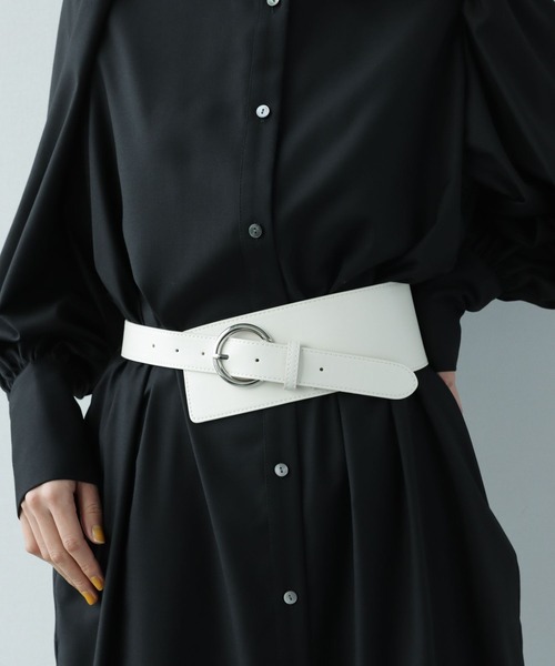HARE(ハレ)の「【WEB限定アイテム】ワイドアシメベルト(HARE)(ベルト・レディース・ホワイト/ブラック・FREE)」の6枚目の写真