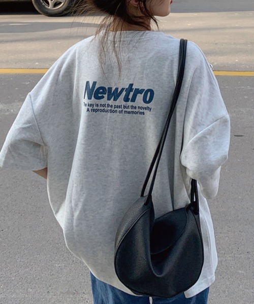 meJane(ミージェーン)の「NewtroロゴプリントビックシルエットラグランTシャツ【ZOZOTOWN限定】(Tシャツ/カットソー・レディース・ネイビー/ピンク/オートミール・FREE)」の1枚目の写真