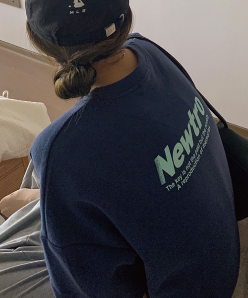 meJane(ミージェーン)の「NewtroロゴプリントビックシルエットラグランTシャツ【ZOZOTOWN限定】(Tシャツ/カットソー・レディース・ネイビー/ピンク/オートミール・FREE)」の2枚目の写真