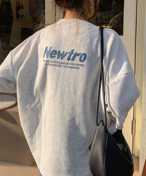 meJane(ミージェーン)の「NewtroロゴプリントビックシルエットラグランTシャツ【ZOZOTOWN限定】(Tシャツ/カットソー・レディース・ネイビー/ピンク/オートミール・FREE)」の4枚目の写真