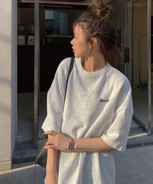 meJane(ミージェーン)の「NewtroロゴプリントビックシルエットラグランTシャツ【ZOZOTOWN限定】(Tシャツ/カットソー・レディース・ネイビー/ピンク/オートミール・FREE)」の8枚目の写真