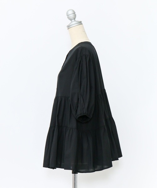 AS KNOW AS PINKY（アズノゥアズピンキー）の「ボリュームティアード半袖ブラウス（シャツ/ブラウス・レディース・オフホワイト/ブラック・FREE）」の9枚目の写真