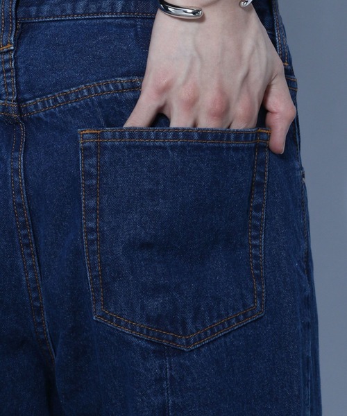 HARE（ハレ）の「センタースリットデニムフレアパンツ(HARE)（デニムパンツ・メンズ・インディゴブルー/ライトブルー/ブラック・SMALL/MEDIUM）」の16枚目の写真