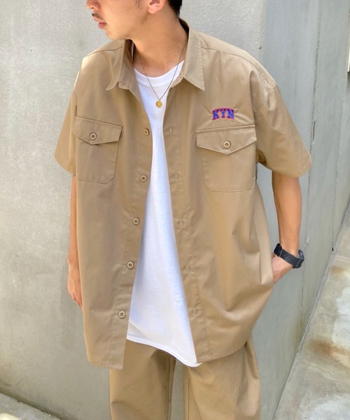 WHO'S WHO gallery（フーズフーギャラリー）の「【KOOKY'N/クーキー】サファリツイルシャツ（シャツ/ブラウス・メンズ・ブラック/ベージュ/カーキ/インディゴブルー・FREE）」の5枚目の写真