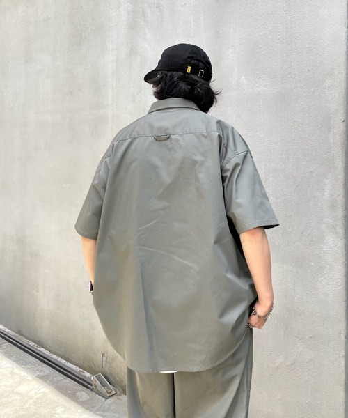 WHO'S WHO gallery（フーズフーギャラリー）の「【KOOKY'N/クーキー】サファリツイルシャツ（シャツ/ブラウス・メンズ・ブラック/ベージュ/カーキ/インディゴブルー・FREE）」の6枚目の写真