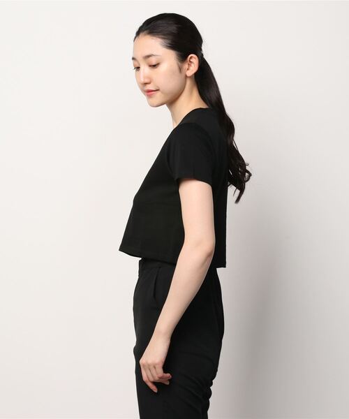 ★LUVISTRUE★SM FRILL TEE(BLACK)★正規品/韓国直送料込/人気 LUV IS TRUE/ラブ イズ トゥルー』GV APPLIQUE CROP TEE