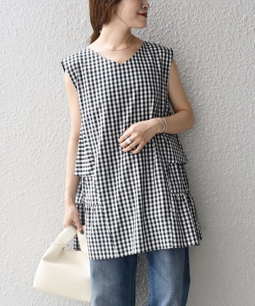 SHIPS(シップス)の「【WEB限定】〈手洗い可能〉2WAYギンガムチェックブラウス◆(シャツ/ブラウス・レディース・ブルー/ベージュ/ブラック/ネイビー・ONE SIZE)」の1枚目の写真