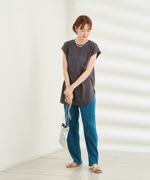 DouDou(ドゥドゥ)の「フロッキー MONTECARLO T(Tシャツ/カットソー・レディース・チャコールグレー/ベージュ/オフホワイト・FREE)」の14枚目の写真
