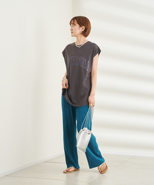 DouDou(ドゥドゥ)の「フロッキー MONTECARLO T(Tシャツ/カットソー・レディース・チャコールグレー/ベージュ/オフホワイト・FREE)」の15枚目の写真