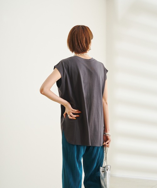 DouDou(ドゥドゥ)の「フロッキー MONTECARLO T(Tシャツ/カットソー・レディース・チャコールグレー/ベージュ/オフホワイト・FREE)」の17枚目の写真