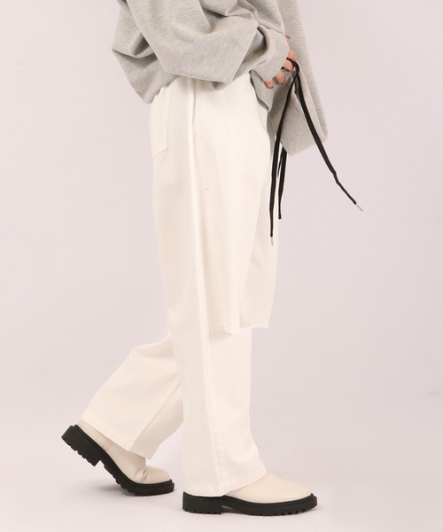 RE730（アールイーセブンサーティー）の「ダメージ加工ワイドシルエットパンツ（デニムパンツ・メンズ・ホワイト/ブラック/サックスブルー/ブラック系その他・S/M/L）」の16枚目の写真