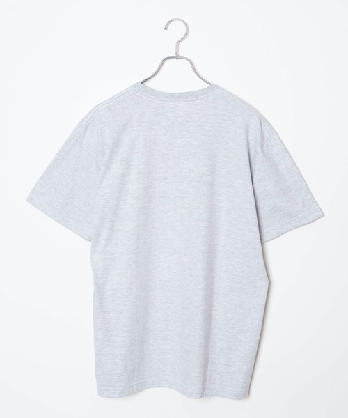 WEGO GRAPHICS（ウィゴーグラフィックス）の「WEGO/放課後アート部 ガブリイズムガブリメリーT（Tシャツ/カットソー・メンズ・ホワイト/ライトグレー・MEDIUM/LARGE/X-LARGE）」の13枚目の写真