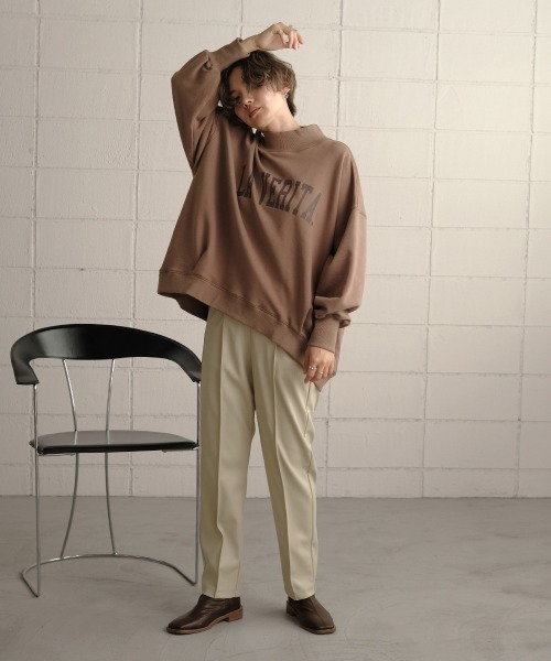 Bab（バブ）の「【WEB限定】フェイクレザーテーパードパンツ（その他パンツ・レディース・モカ/アイボリー・38）」の5枚目の写真