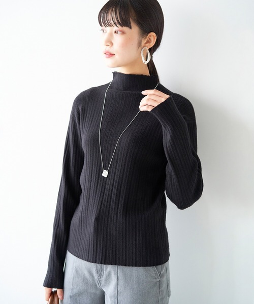 haco!(ハコ)の「色違いで欲しくなる!付かず離れずほどよいフィット感が便利なシンプルリブニット(ニット/セーター・レディース・ブラック/アイボリー/グリーン・MEDIUM/X-LARGE/LARGE)」の17枚目の写真