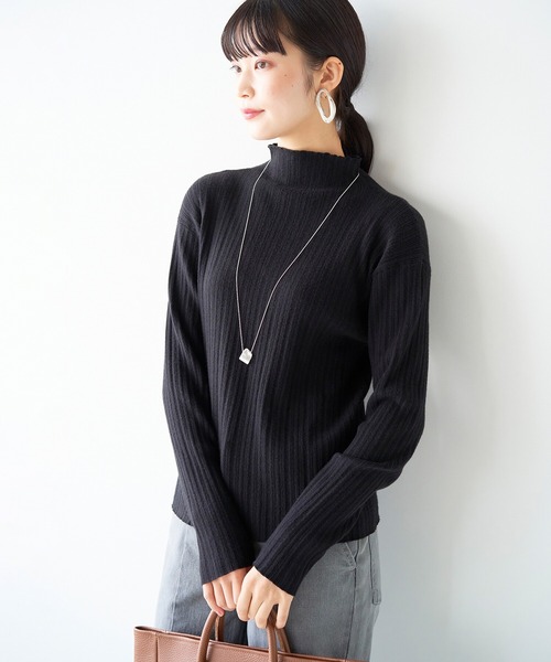 haco!(ハコ)の「色違いで欲しくなる!付かず離れずほどよいフィット感が便利なシンプルリブニット(ニット/セーター・レディース・ブラック/アイボリー/グリーン・MEDIUM/X-LARGE/LARGE)」の18枚目の写真