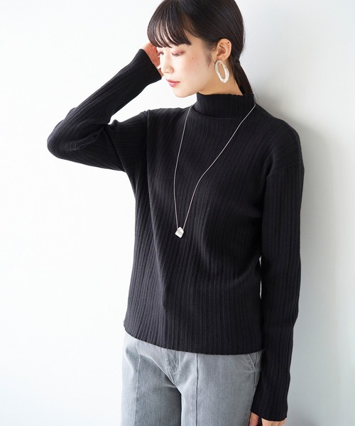 haco!(ハコ)の「色違いで欲しくなる!付かず離れずほどよいフィット感が便利なシンプルリブニット(ニット/セーター・レディース・ブラック/アイボリー/グリーン・MEDIUM/X-LARGE/LARGE)」の19枚目の写真