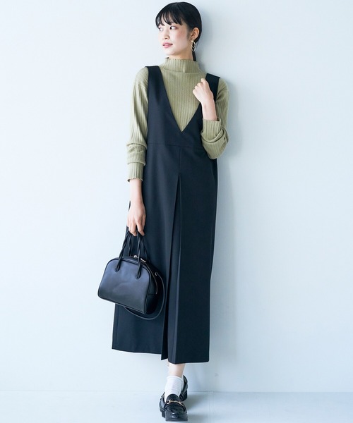 haco!(ハコ)の「色違いで欲しくなる!付かず離れずほどよいフィット感が便利なシンプルリブニット(ニット/セーター・レディース・ブラック/アイボリー/グリーン・MEDIUM/X-LARGE/LARGE)」の6枚目の写真