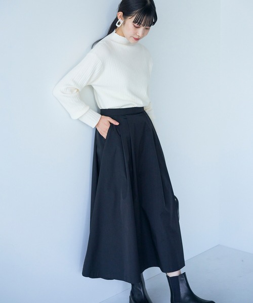 haco!(ハコ)の「色違いで欲しくなる!付かず離れずほどよいフィット感が便利なシンプルリブニット(ニット/セーター・レディース・ブラック/アイボリー/グリーン・MEDIUM/X-LARGE/LARGE)」の11枚目の写真