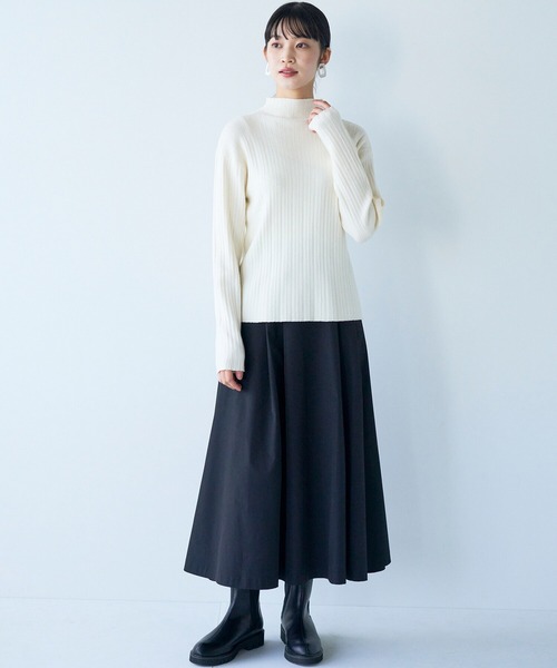 haco!(ハコ)の「色違いで欲しくなる!付かず離れずほどよいフィット感が便利なシンプルリブニット(ニット/セーター・レディース・ブラック/アイボリー/グリーン・MEDIUM/X-LARGE/LARGE)」の13枚目の写真